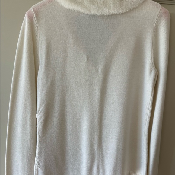 It’s Our Time White Sweater with Faux Fur collar. Size Medium. - Picture 4 of 11